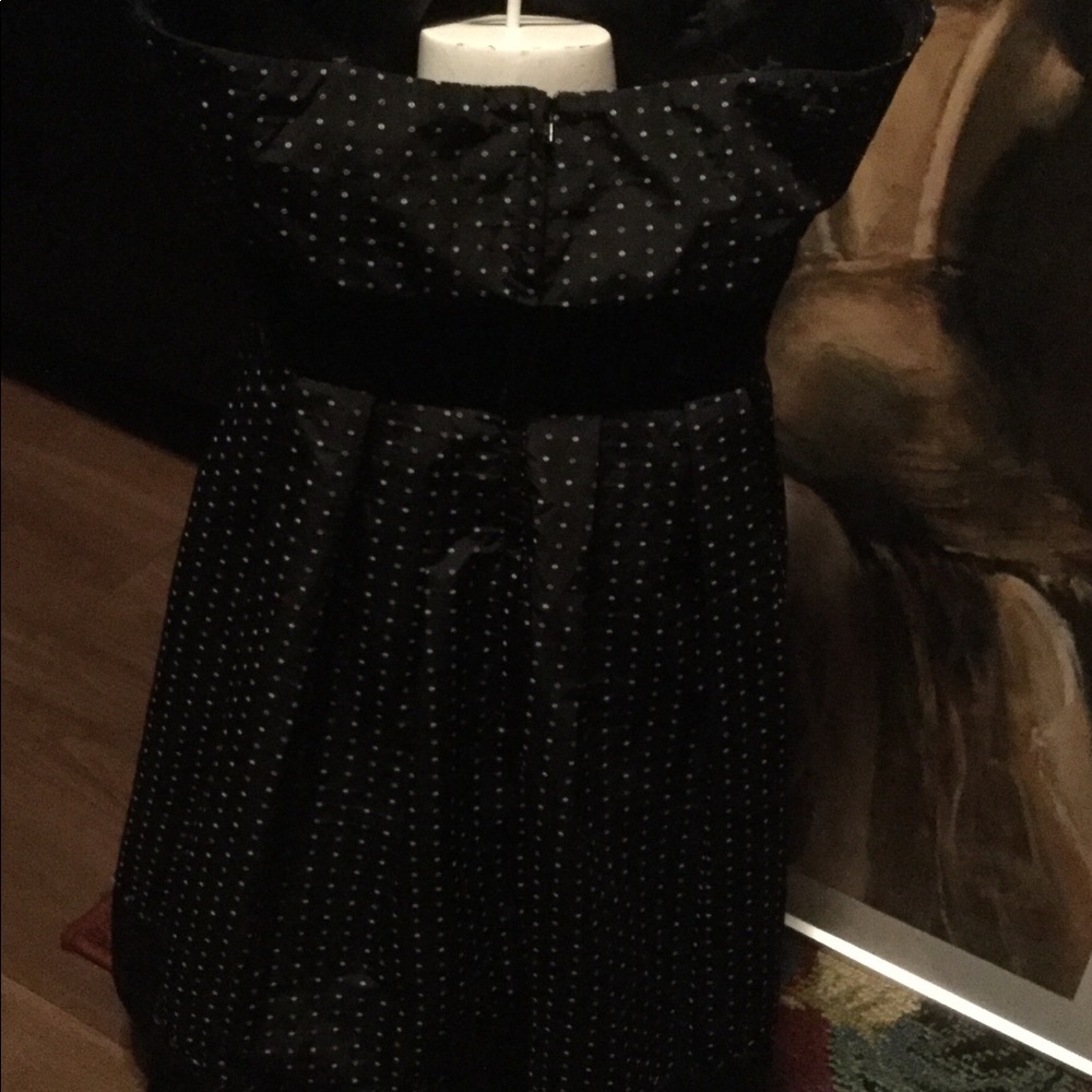 Dress - Picture 3 of 8